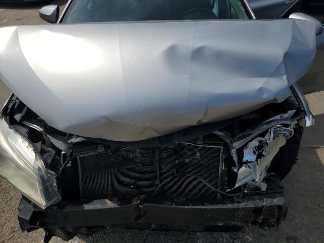 4T1BF1FK4GU584469 - 2016 TOYOTA CAMRY LE SILVER photo 11