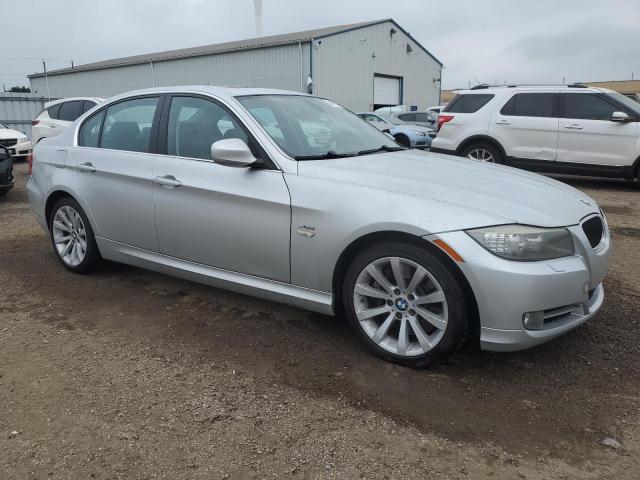 WBAPL33519A404041 - 2009 BMW 335 XI SILVER photo 4