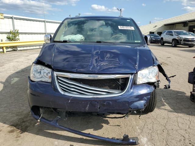 2C4RC1CG9FR609647 - 2015 CHRYSLER TOWN & COU TOURING L BLUE photo 5