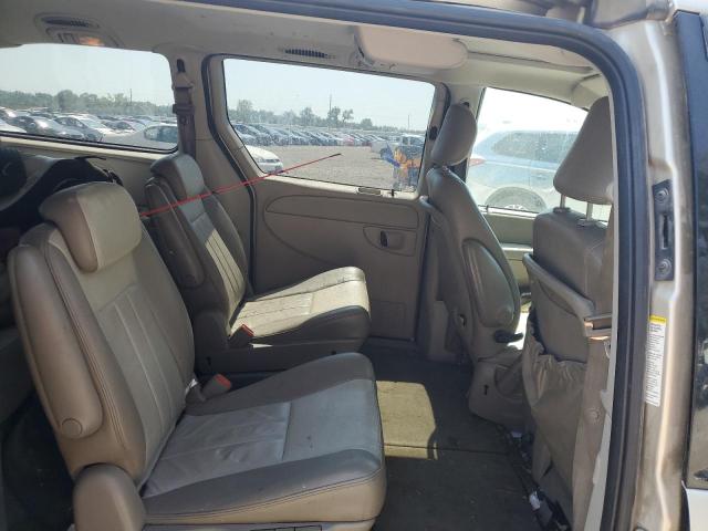 2C4GP54L15R292329 - 2005 CHRYSLER TOWN & COU TOURING TAN photo 11