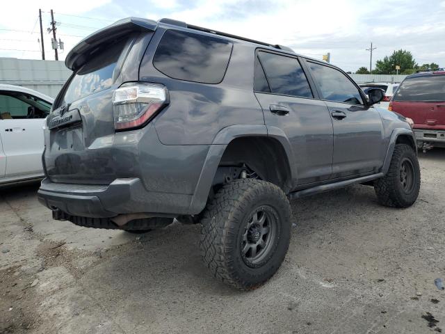 JTEBU5JR7E5197598 - 2014 TOYOTA 4RUNNER SR5 GRAY photo 3