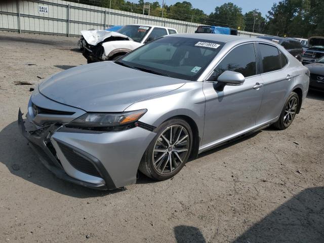 4T1G11AK8PU721490 - 2023 TOYOTA CAMRY SE NIGHT SHADE SILVER photo 1