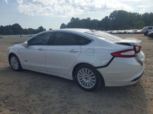 3FA6P0PU3GR155172 - 2016 FORD FUSION SE PHEV WHITE photo 2