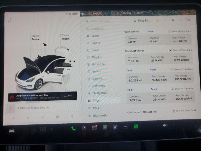 5YJ3E1EB7NF246714 - 2022 TESLA MODEL 3 Білий фото 9