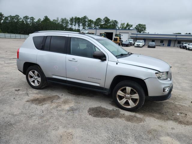 1C4NJCBA4CD687152 - 2012 JEEP COMPASS SPORT Silber Foto 4