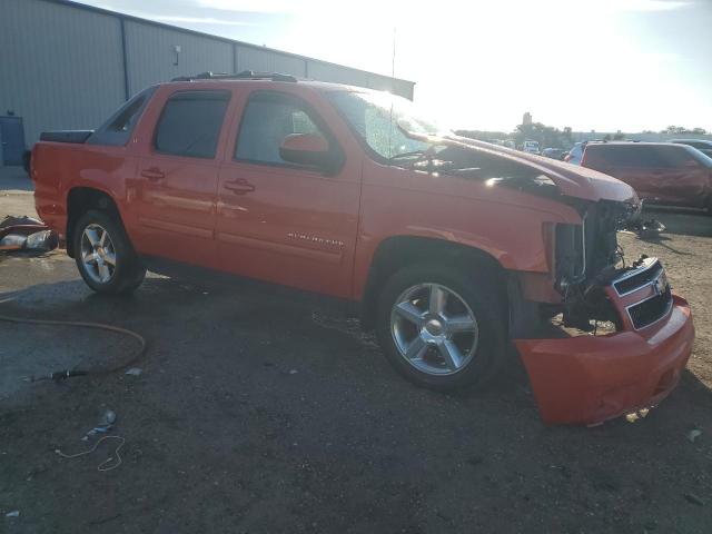 3GNTKFE31BG204826 - 2011 CHEVROLET AVALANCHE LT ORANGE photo 4