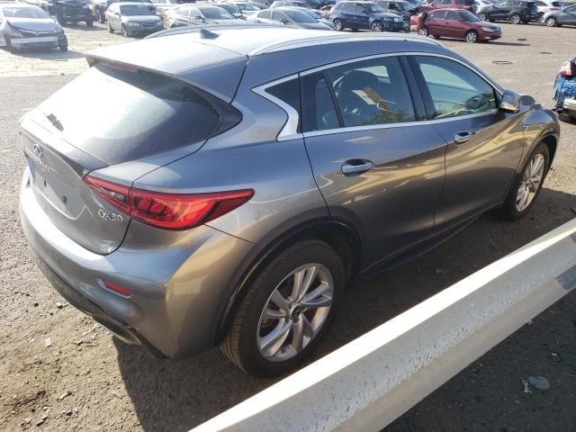 SJKCH5CP8HA028207 - 2017 INFINITI QX30 BASE GRAY photo 3