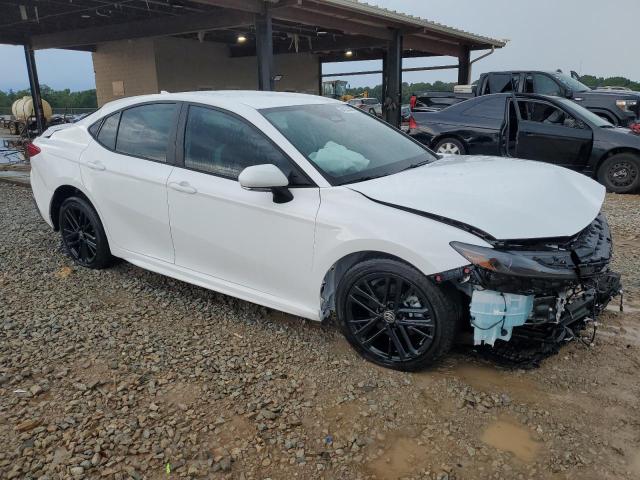 4T1DAACK0SU611512 - 2025 TOYOTA CAMRY XSE WHITE photo 4