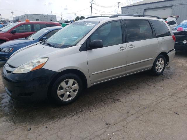 5TDZK23C87S009829 - 2007 TOYOTA SIENNA CE SILVER photo 1