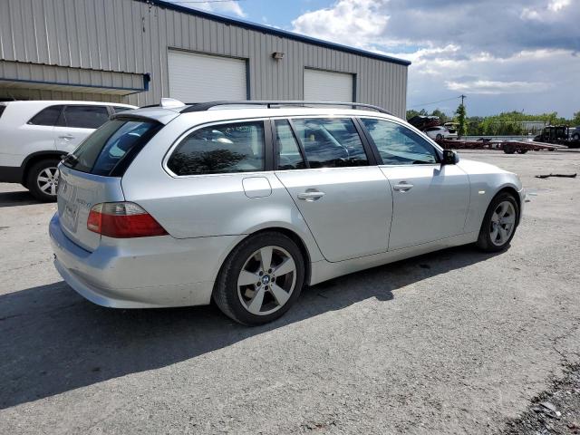 WBANN73516CN01488 - 2006 BMW 530 XIT SILVER photo 3