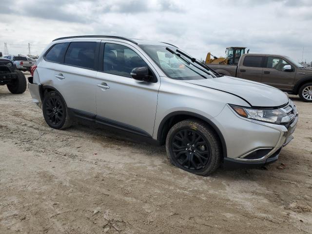 JA4AD3A32JZ054426 - 2018 MITSUBISHI OUTLANDER SE SILVER photo 4