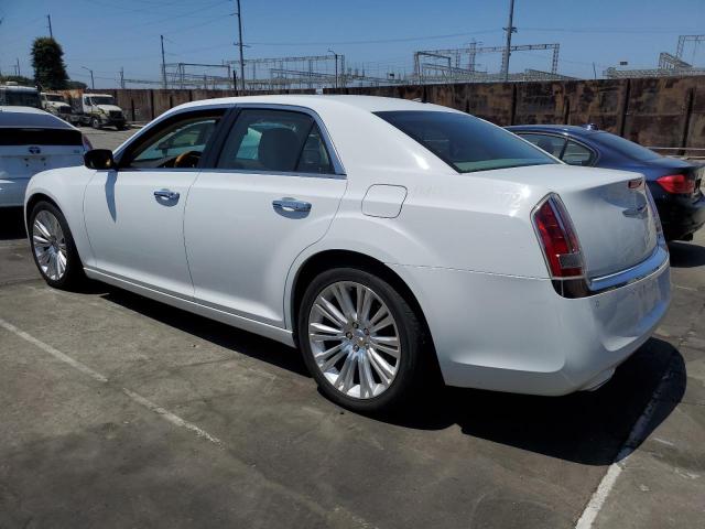 2C3CCAET1DH573475 - 2013 CHRYSLER 300C WHITE photo 2