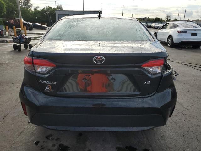 5YFEPMAE8NP299222 - 2022 TOYOTA COROLLA LE BLACK photo 6