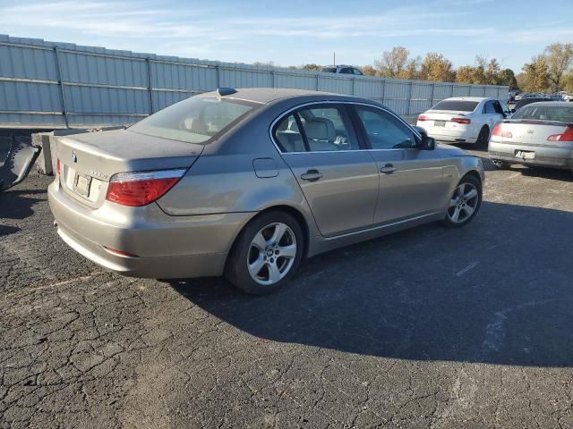 WBANV93558C130379 - 2008 BMW 535 XI GOLD photo 4