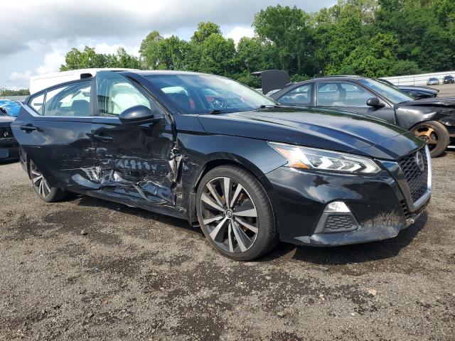 1N4BL4CVXKC134469 - 2019 NISSAN ALTIMA SR შავი ფოტო 4