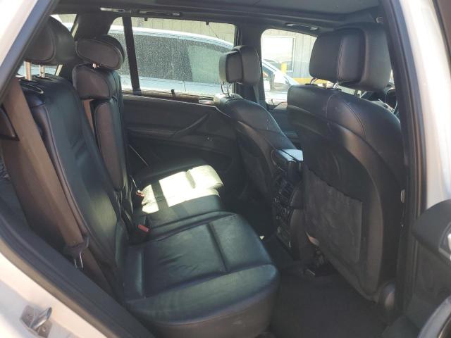 5UXZW0C58D0B91753 - 2013 BMW X5 XDRIVE35D WHITE photo 11