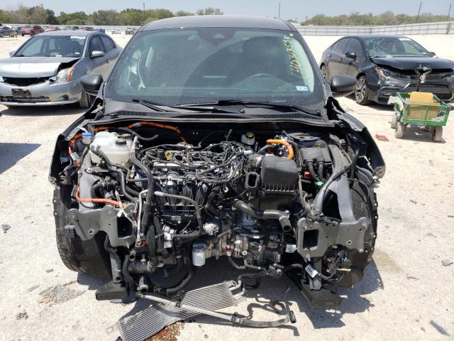 1FMCU0BZ2NUB46442 - 2022 FORD ESCAPE SE GRAY photo 5