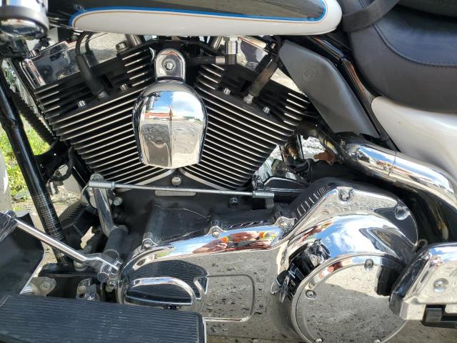 1HD1FC4168Y604994 - 2008 HARLEY-DAVIDSON FLHTCUI 白色 照片 7