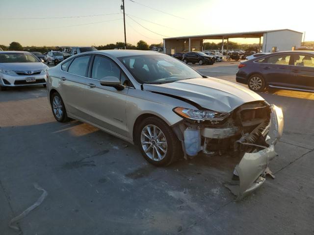 3FA6P0LU7HR357830 - 2017 FORD FUSION SE HYBRID GOLD photo 4