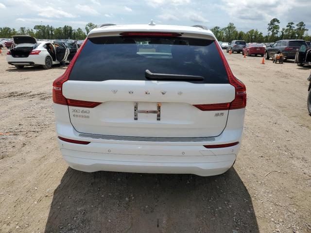 YV4L12DKXN1091794 - 2022 VOLVO XC60 B5 MOMENTUM WHITE photo 6