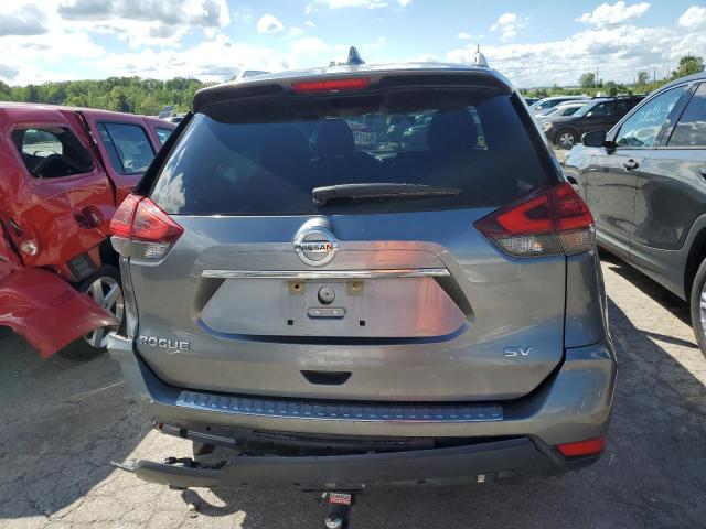 KNMAT2MTXJP620567 - 2018 NISSAN ROGUE S GRAY photo 6