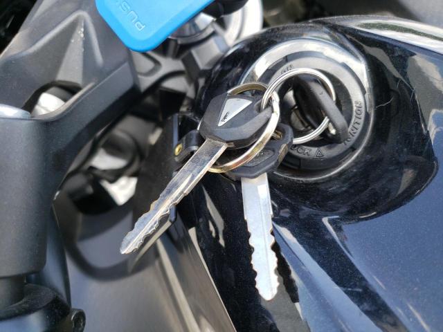 JKAEXEJ16KDA03077 - 2019 KAWASAKI EX650 J შავი ფოტო 8