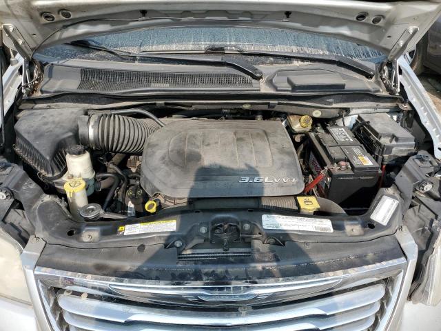 2A4RR8DG6BR659366 - 2011 CHRYSLER TOWN & COU TOURING L SILVER photo 12