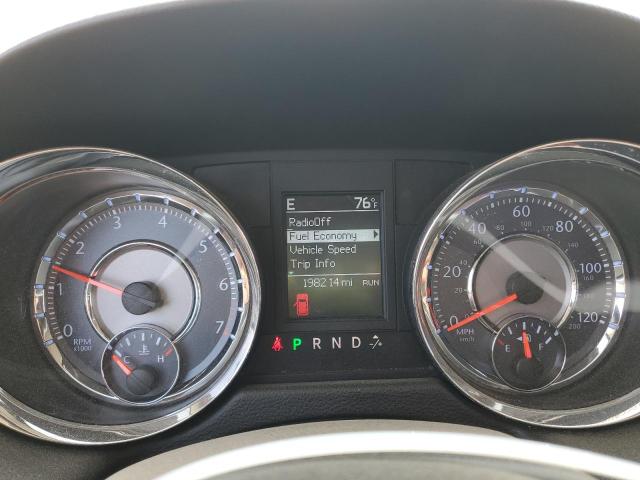 2A4RR8DG6BR659366 - 2011 CHRYSLER TOWN & COU TOURING L SILVER photo 9