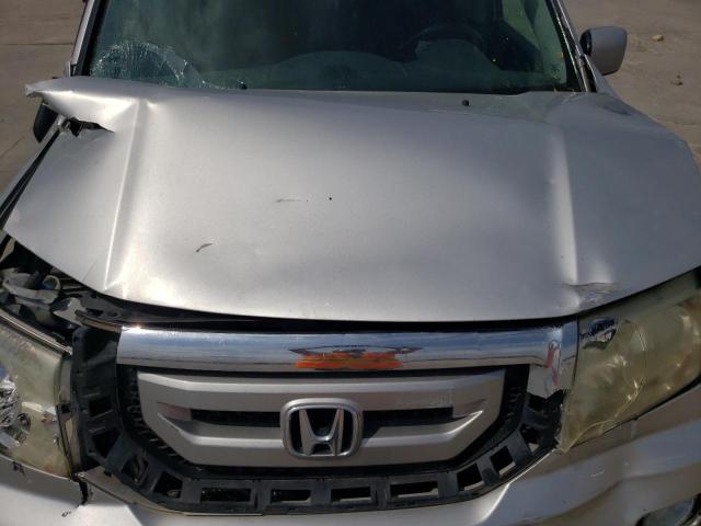 5FNYF3H66AB011678 - 2010 HONDA PILOT EXL SILVER photo 12