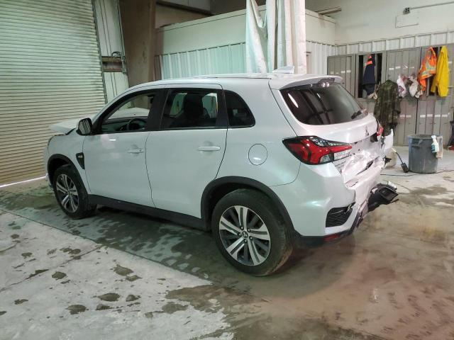 JA4ARUAU5NU023349 - 2022 MITSUBISHI OUTLANDER ES WHITE photo 2