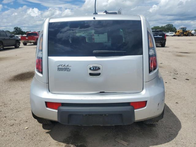 KNDJT2A26A7053124 - 2010 KIA SOUL + SILVER photo 6