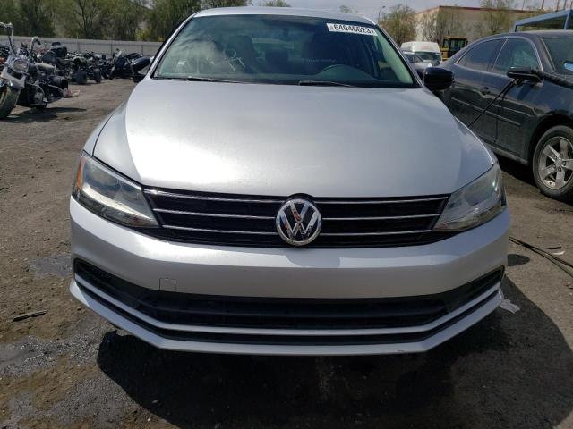 3VW2K7AJ0FM311546 - 2015 VOLKSWAGEN JETTA BASE 银色 照片 5