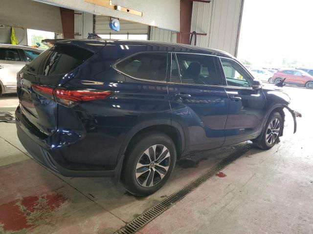 5TDHZRBH5MS106589 - 2021 TOYOTA HIGHLANDER XLE BLUE photo 3
