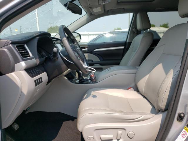 5TDKKRFH3GS179596 - 2016 TOYOTA HIGHLANDER XLE SILVER photo 7