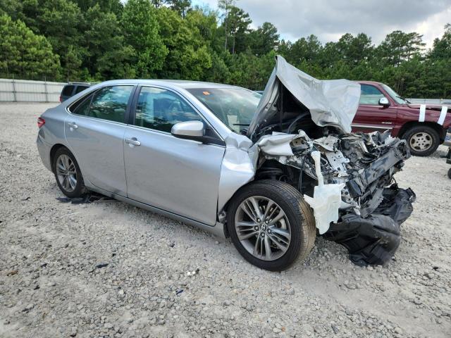 4T1BF1FK0HU418855 - 2017 TOYOTA CAMRY LE SILVER photo 4