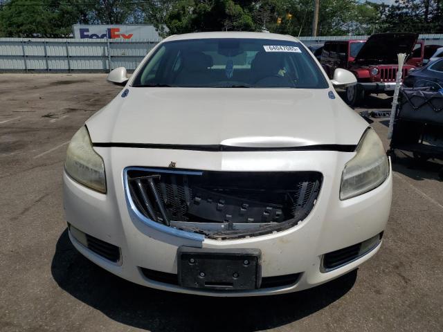 2G4GS5EV0C9158449 - 2012 BUICK REGAL PREMIUM WHITE photo 5