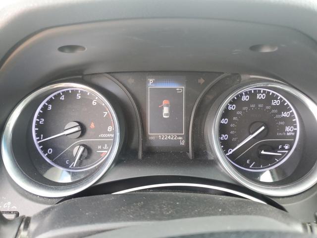 4T1B11HK7JU156883 - 2018 TOYOTA CAMRY L SILVER photo 9