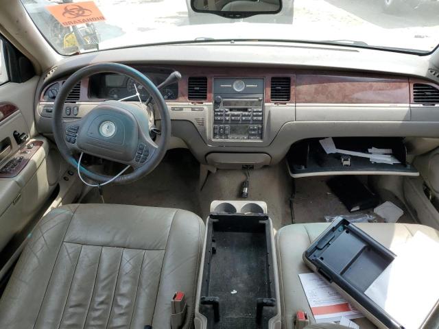 1LNHM81W83Y671524 - 2003 LINCOLN TOWN CAR EXECUTIVE WHITE photo 8