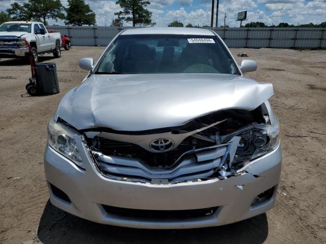 4T1BF3EKXBU711747 - 2011 TOYOTA CAMRY BASE SILVER photo 5