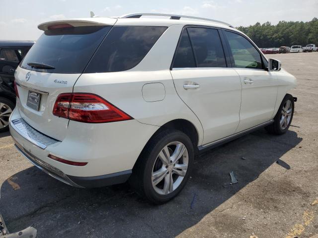 4JGDA5HB0DA152213 - 2013 MERCEDES-BENZ ML 350 4MATIC WHITE photo 3