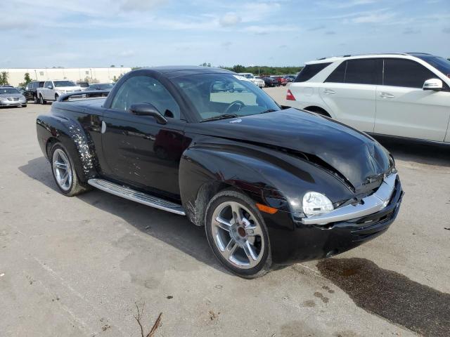 1GCES14P24B107901 - 2004 CHEVROLET SSR BLACK photo 4