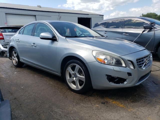 YV1612FS7D2182618 - 2013 VOLVO S60 T5 SILVER photo 4