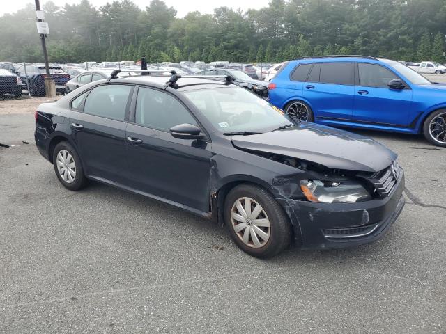 1VWAP7A33CC101034 - 2012 VOLKSWAGEN PASSAT S BLACK photo 4