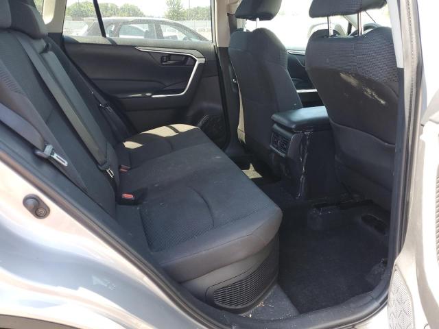 2T3LWRFV4RW225792 - 2024 TOYOTA RAV4 LE SILVER photo 11