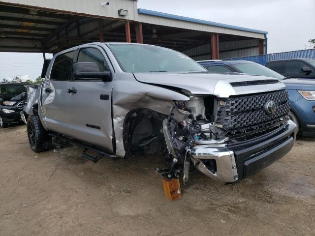 5TFEY5F17LX256384 - 2020 TOYOTA TUNDRA CREWMAX SR5 GRAY photo 4