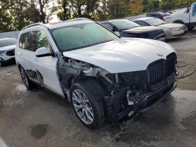 5UXCW2C06L9C51044 - 2020 BMW X7 XDRIVE40I WHITE photo 4