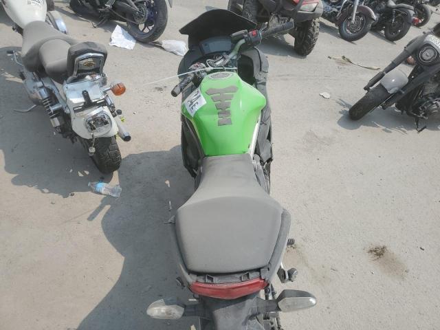 JKAEXEC109DA25194 - 2009 KAWASAKI EX650 C 绿色 照片 6