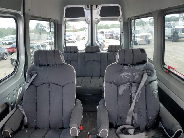 WDZPE7CC8F5995086 - 2015 MERCEDES-BENZ SPRINTER 2500 SILVER photo 10