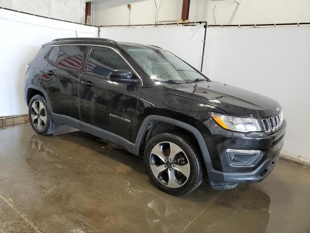 3C4NJDBB2JT136286 - 2018 JEEP COMPASS LATITUDE أسود صورة 4