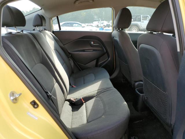 KNADM4A34G6685937 - 2016 KIA RIO LX YELLOW photo 10